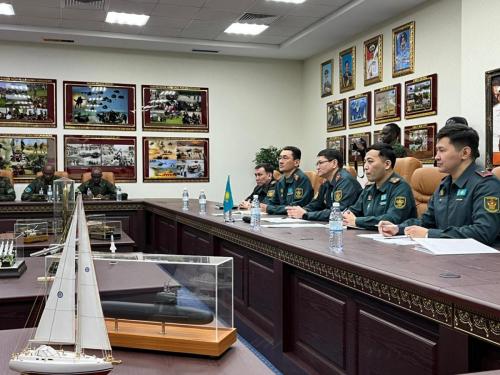 Делегация Руанды посетила Национальный университет обороны