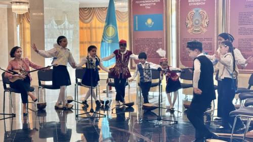 ДЕНЬ ЕДИНСТВА НАРОДОВ КАЗАХСТАНА